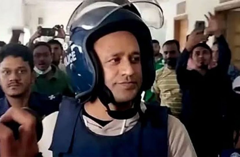 আরো দুই মামলায় জামিন ব্যারিস্টার সুমনের