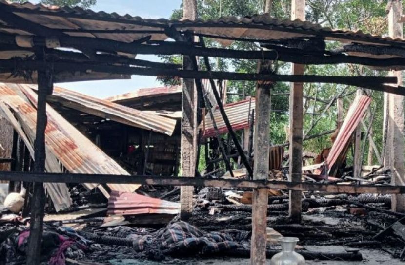 পেকুয়ায় অগ্নিকাণ্ডে  চারটি  বসতঘর পুড়ে ছাই