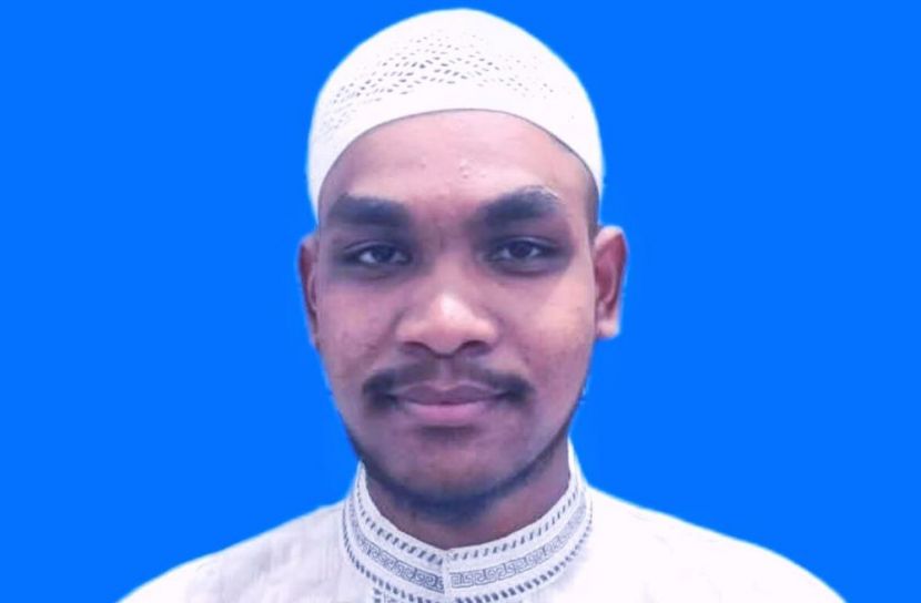 সেচ্ছায়  ইসলাম ধর্ম  গ্রহণ করলেন এক যুবক