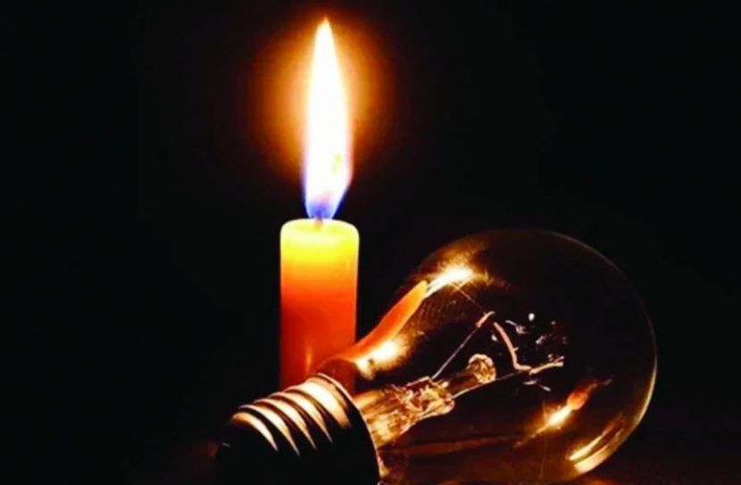 লোডশেডিংয়ে অতিষ্ঠ জনজীবন, ব্যবসায় ক্ষতি