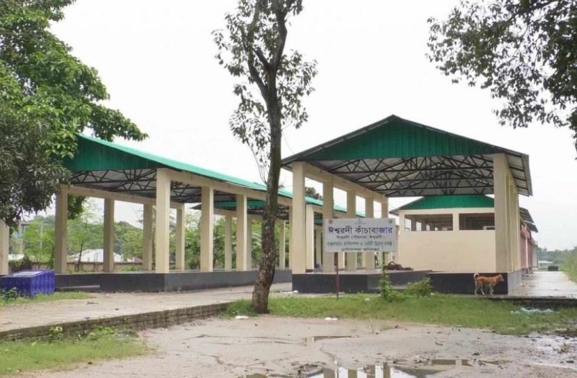 উদ্বোধনের পরও সচল হয়নি ঈশ্বরদীর দুই মার্কেট