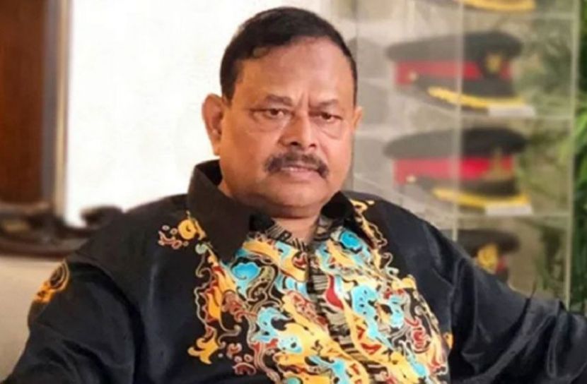 সাবেক সেনাপ্রধান আজিজের বিরুদ্ধে রেড নোটিশের আবেদন