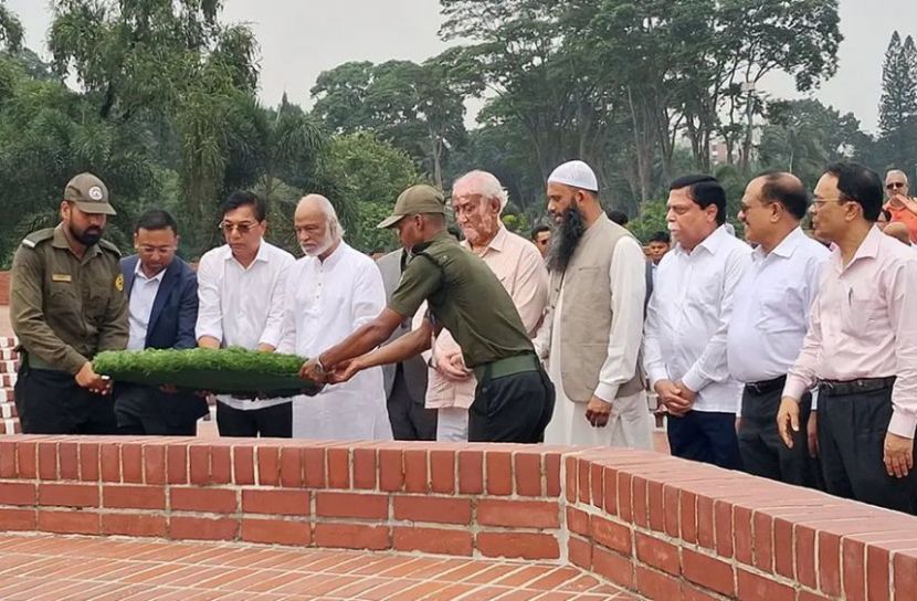 নবনিযুক্ত মন্ত্রী-প্রতিমন্ত্রীদের স্মৃতিসৌধে শ্রদ্ধা
