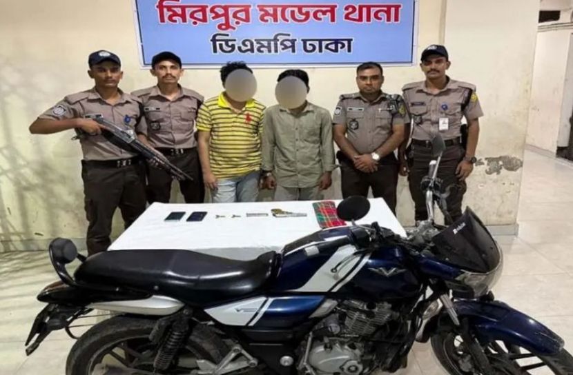 মিরপুরে অস্ত্র-গুলিসহ গ্রেপ্তার ২