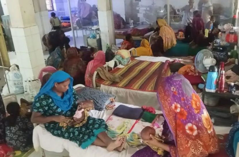 ২২ শয্যার শিশু ওয়ার্ডে শতাধিক রোগী, মেঝেতেই চিকিৎসা