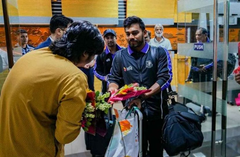 দেশে ফিরলেন টাইগারদের একাংশ