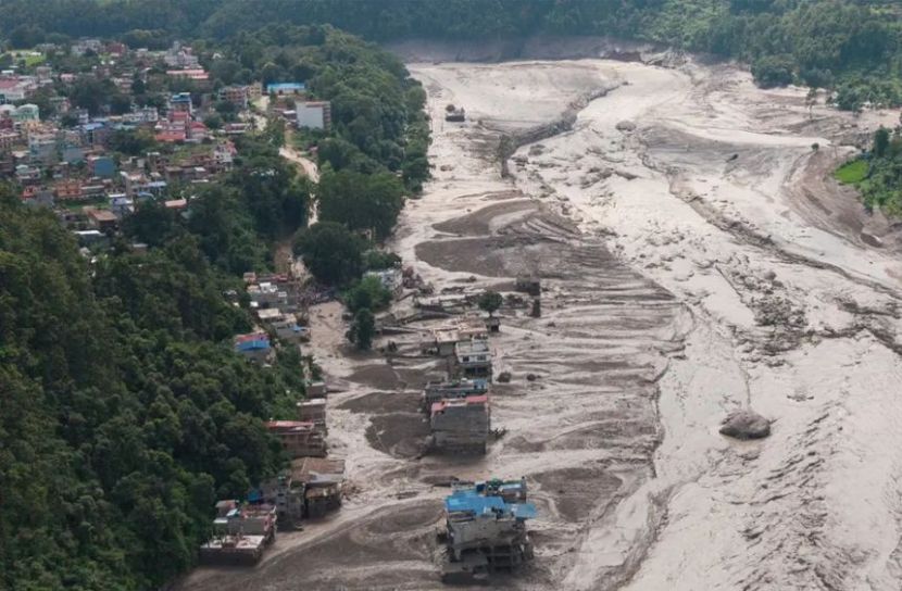 নেপালে বন্যায় নিহত বেড়ে ১১২৭