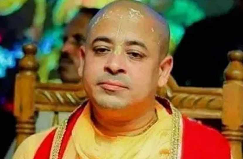 মায়ের শেষকৃত্যে অংশ নিতে প্যারোলে মুক্তি পেলেন চিন্ময় কৃষ্ণ দাস