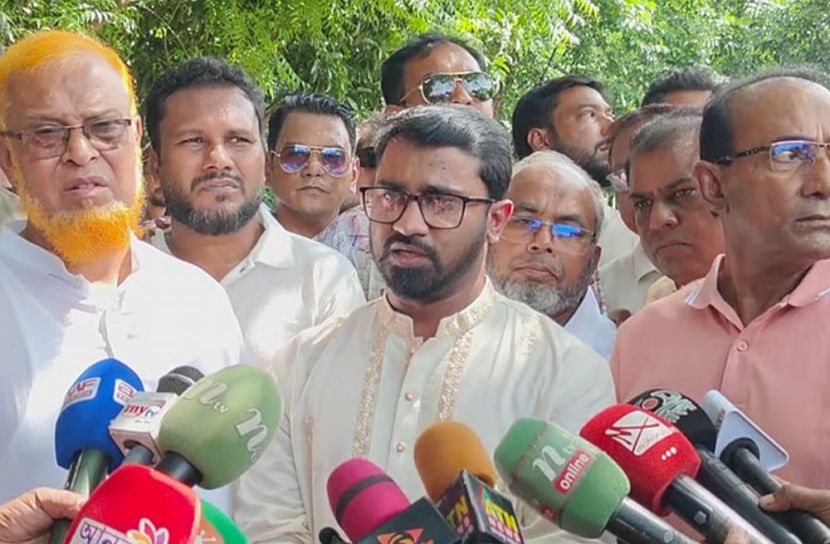 আওয়ামী লীগকে ফেরাতে জামায়াত চক্রান্ত করছে: রাশেদ খাঁন