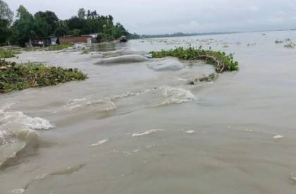 উজানের ঢলে কুড়িগ্রামে বন্যা পরিস্থিতির অবনতি