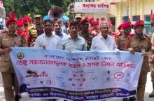 নীলফামারী কলেজে বিএনসিসির বৃক্ষরোপণ ও ডেঙ্গু সচেতনতা র‌্যালি
